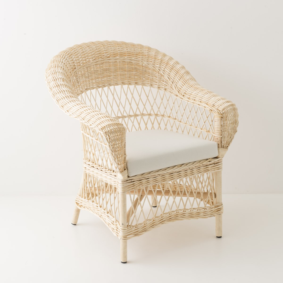 Wicker roll best sale arm chair