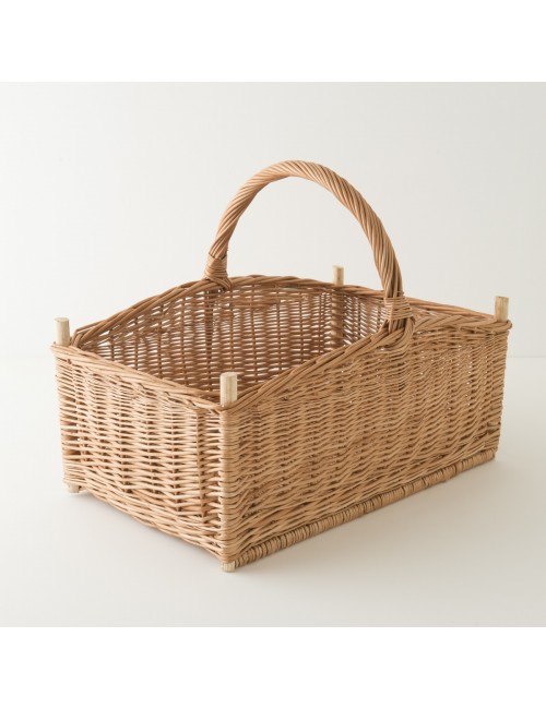 Two-coloured willow shopping basket