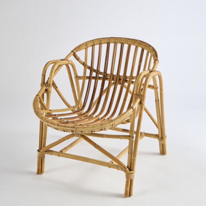 Vintage rattan coquille armchair PU010