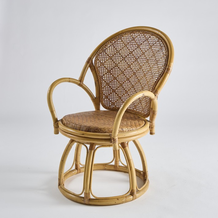 Vintage rattan swivel armchair PU031